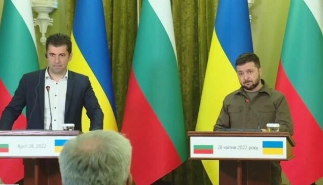 България ще ремонтира украинска военна техника, Киев ще ни доставя ток (ВИДЕО)
