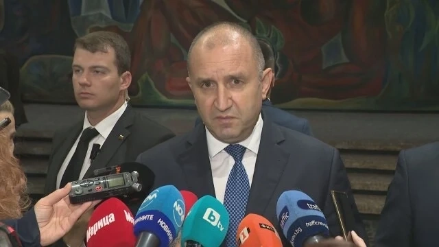 Радев: БСП ще остане в коалицията дори да има военна помощ за Украйна