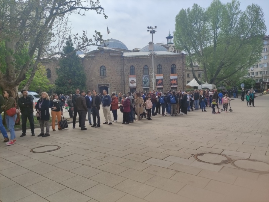 Три хиляди души в президентството в деня на отворените врати