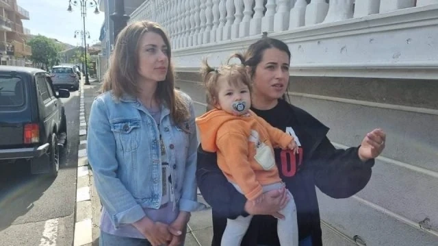 Непълнолетни стреляха срещу украински деца в Св. Влас