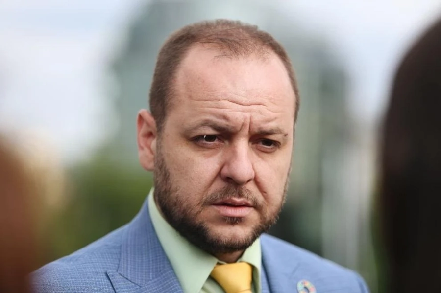 Борислав Сандов: Газ има, няма да минаваме на мазут
