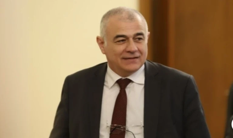 Подготвя се нова програма за работа на украинските бежанци