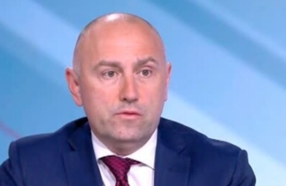 Каримански за коалицията: Продължаваме напред по някакъв начин, но компромисите са изчерпани