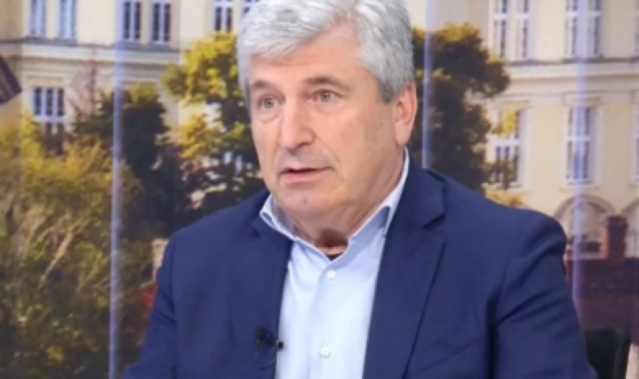 Илиян Василев: Асен Василев се бил разбрал с рафинерията. Нали знаете какво значи да се разбереш с Лукойл?!