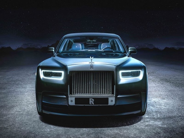 Rolls-Royce показа обновената версия на Phantom