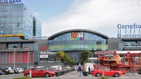 Пожар в The Mall в София