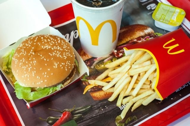 McDonald\'s ще продължат да работят в Русия под марката Mc