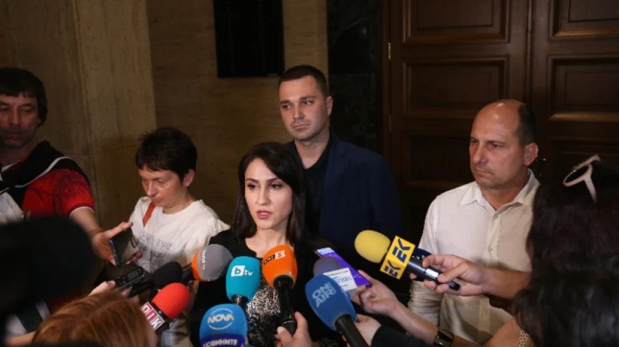 Прокуратурата иска постоянен арест за заподозрения за незаконни погребения край Банкя