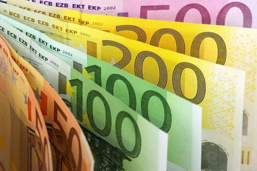 Правителството одобри оперативния план за приемане на еврото