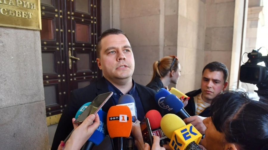 Балабанов преди коалиционния съвет: Няма да мръднем от позицията си за РСМ