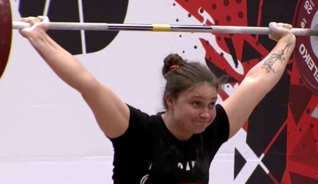 България с първи медал при жените на Европейското по щанги