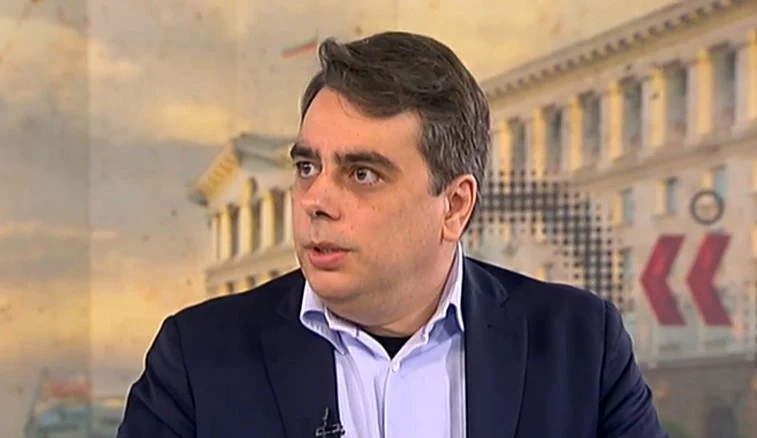 Асен Василев: Вече използваме втечнения газ от Америка