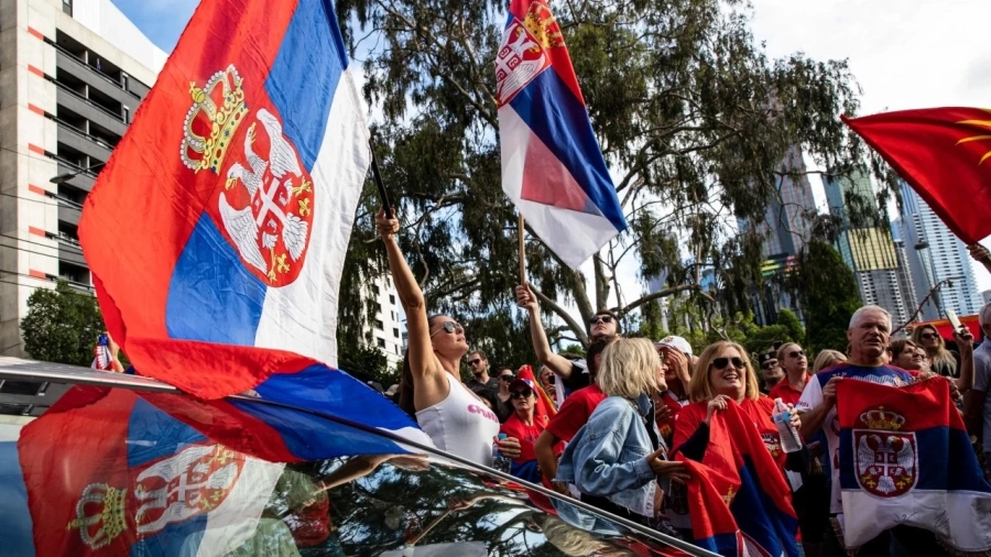 Протест в Белград заради Сергей Лавров: Благодарим ви, комшии!
