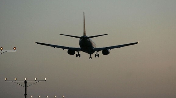 Десетки отменени полети заради стачка в Париж