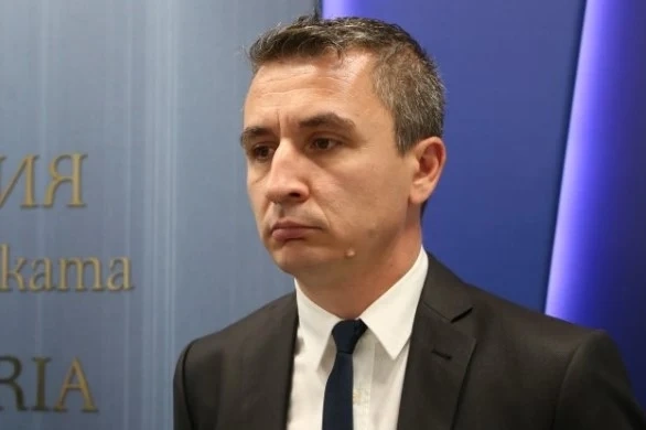 Министърът на енергетиката Александър Николов подаде оставка