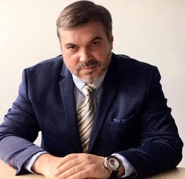 За Видовден пробитите цървули и израстването на една политическа партия
