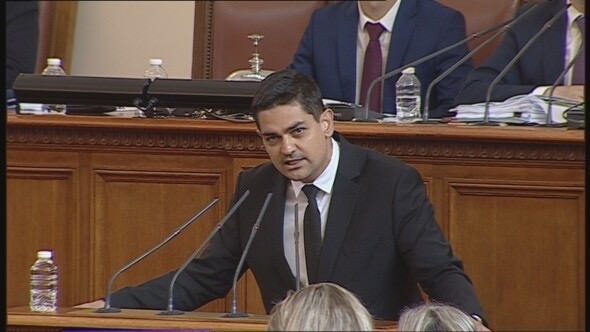 Радостин Василев с призив към ИТН: Колеги, не подкрепяйте преврата в държавата