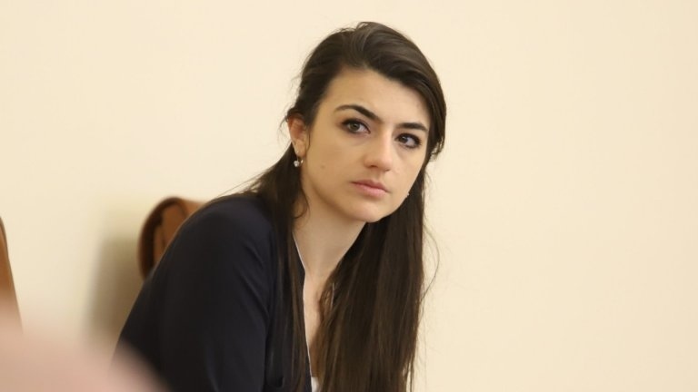 Лена Бориславова: Днес беше направен преврат