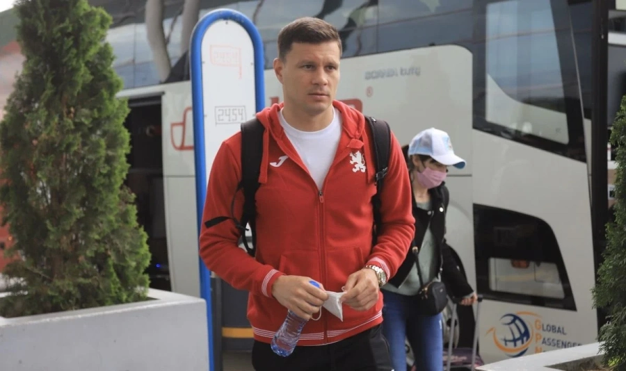 Божиков не отрече, че е водил разговори с ЦСКА
