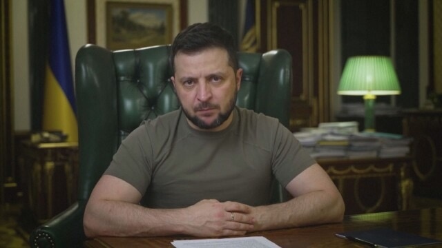 Зеленски обеща да си възвърне контрола над Южна Украйна