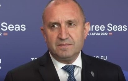 Президентът: Не приемам политическото номадство, това изкривява вота на хората