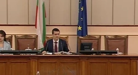 НС събра кворум, депутатите обсъждат позицията за РСМ