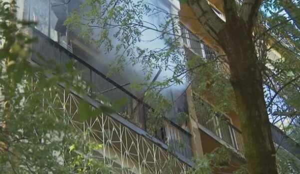 Жена загина при пожар в жилищна сграда в София