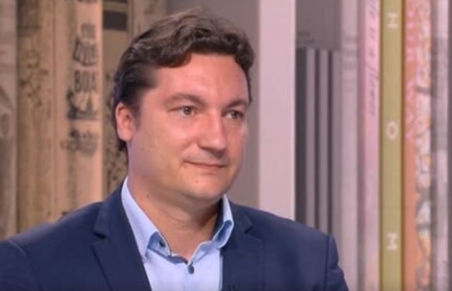 Зарков: Ако БСП се яви на още едни избори с Корнелия Нинова, катастрофата е неизбежна