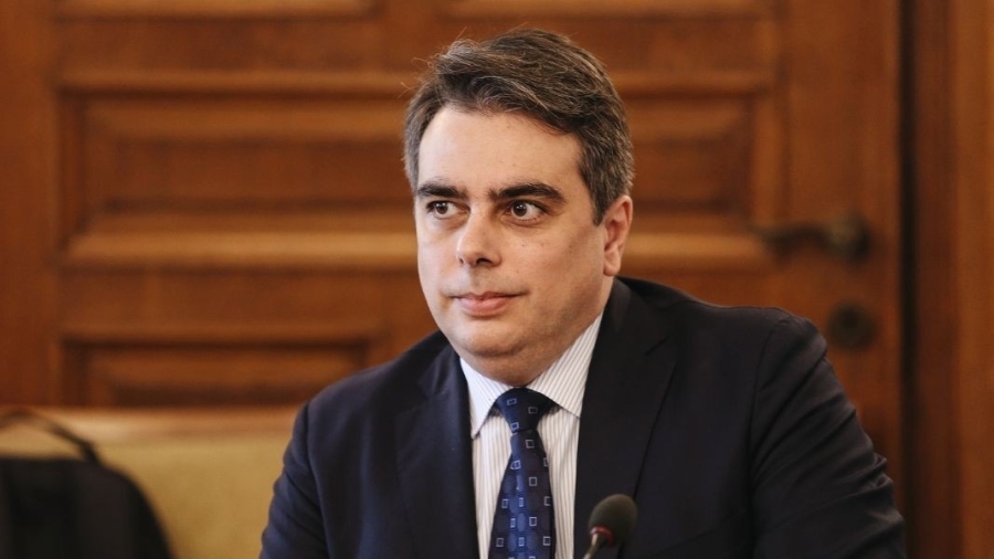 Министър Василев очаква поскъпване на храните наесен