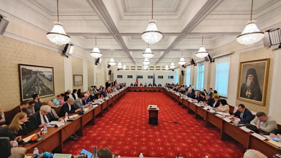 Депутатите приеха 760 млн. повече приходи в бюджета