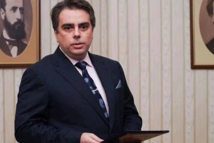 Асен Василев след връчения мандат: ПП очаква 121 народни представители подкрепа
