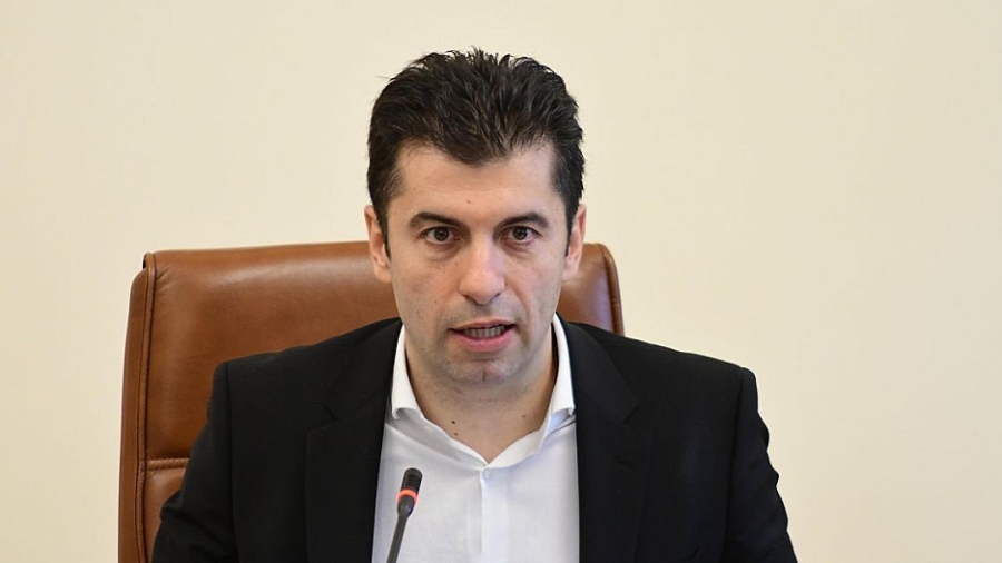 Петков: Продължаваме да говорим с абсолютно всички депутати, които искат да видят програмата ни