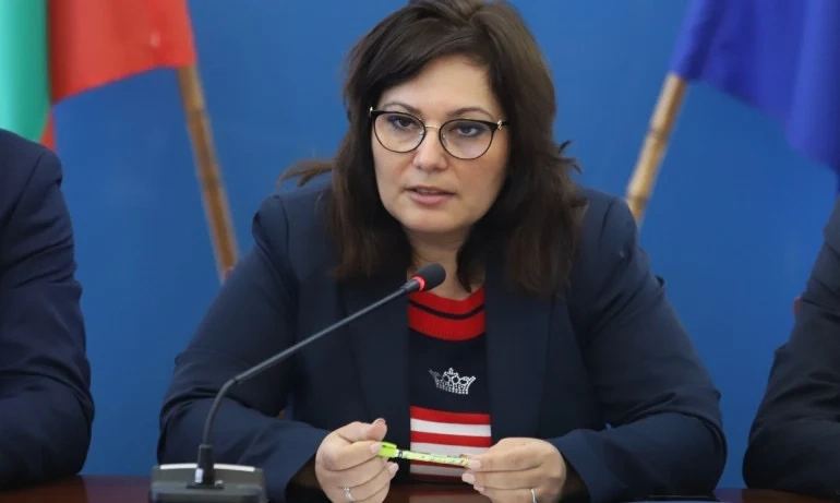 Асена Сербезова: 85% от гражданските договори в Света Екатерина са усвоени от ръководителя на болницата