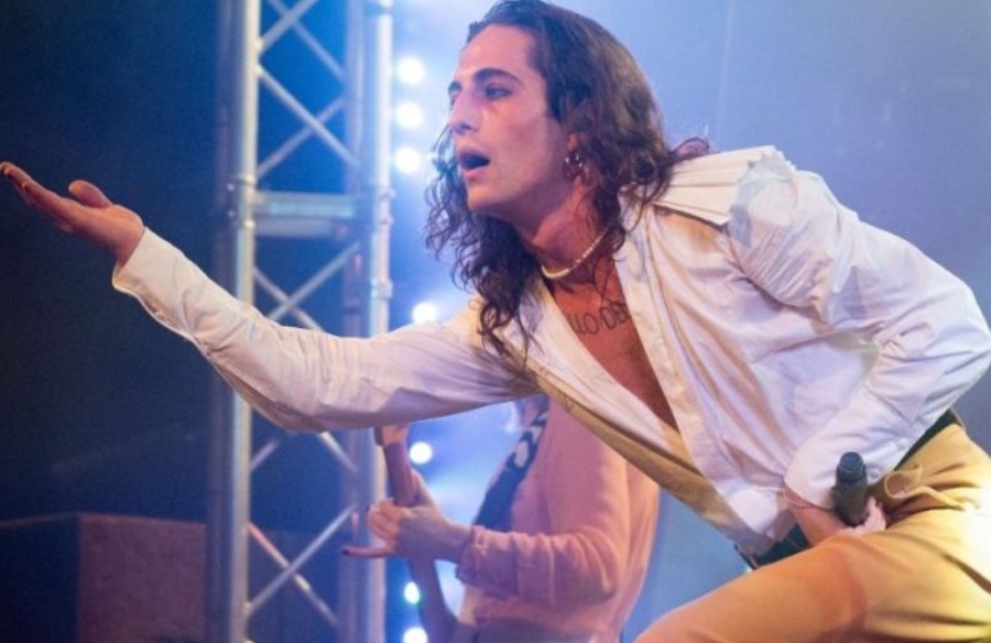 Фронтменът на Манескин псува Путин на концерт в Рим