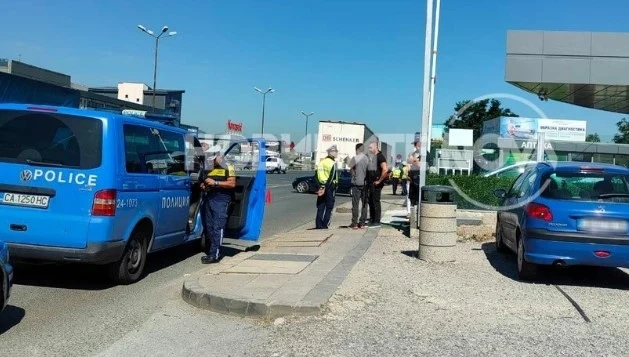 Джип блъсна мъж на тротоар пред столична болница