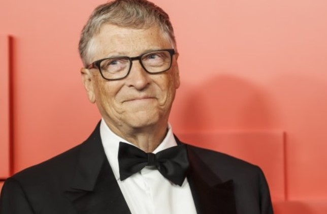 Бил Гейтс се отказва от богатството си