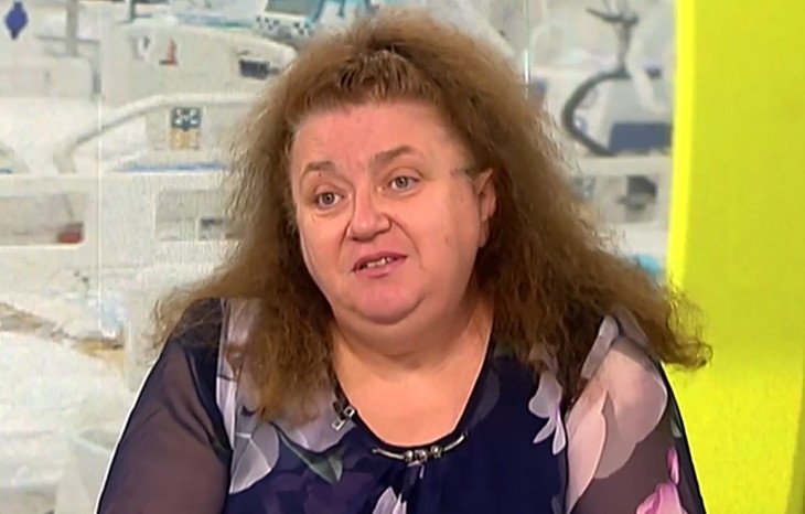 Вирусолог: Ситуацията с COVID-19 е динамична, но едва ли ще изисква нещо повече от носенето на маски