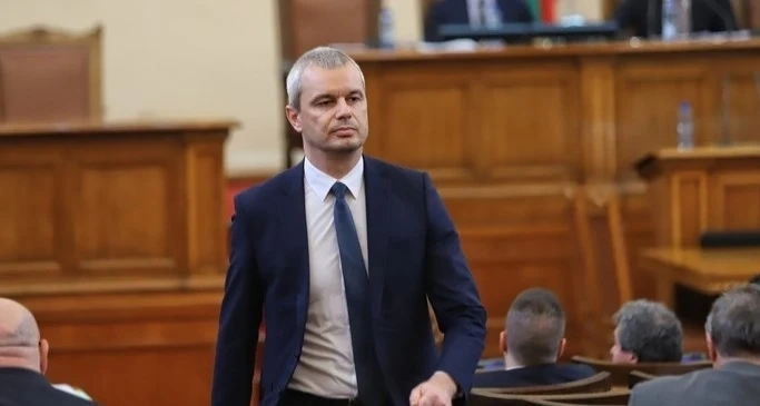 Елена Гунчева уличи Костадинов във връзка с ГЕРБ през Милен Врабевски
