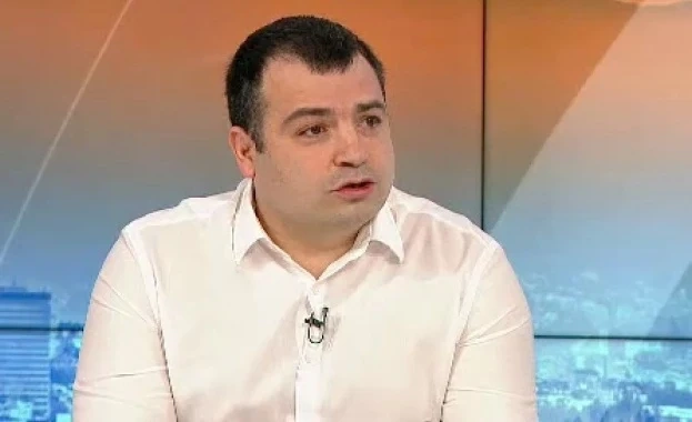 Константин Бачийски (ПП): Не видях къде е скандалът в записа на ДБ