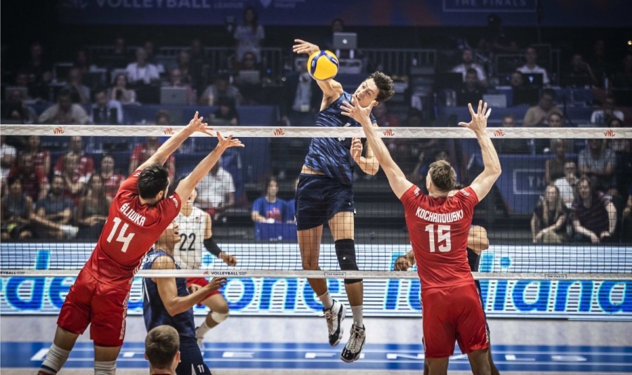 САЩ са на финал след убедителен успех над Полша