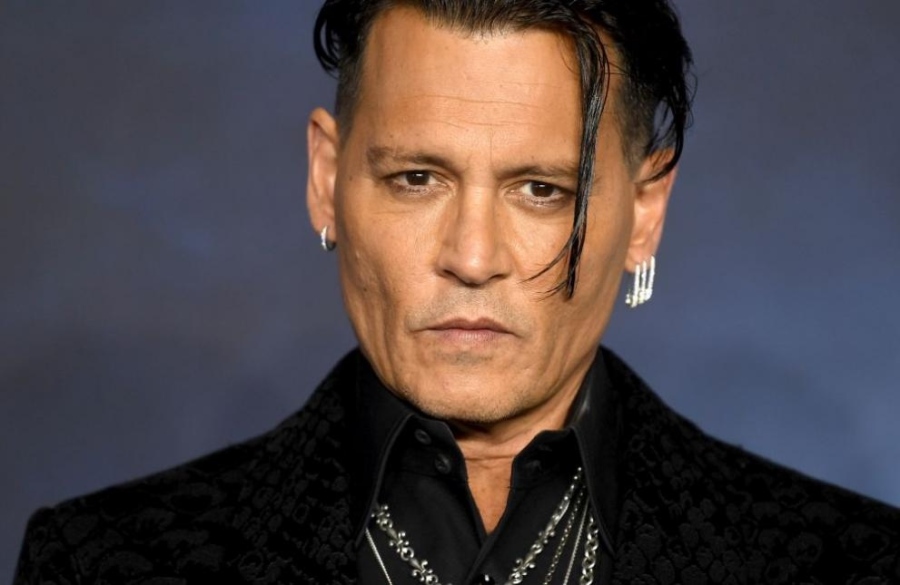 Джони Деп продаде свои картини за 3,6 милиона долара