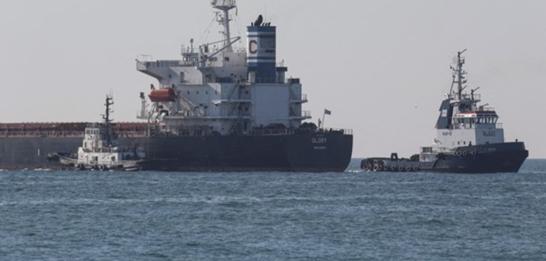 Четири украински кораба натоварени с повече от 160 хиляди тона