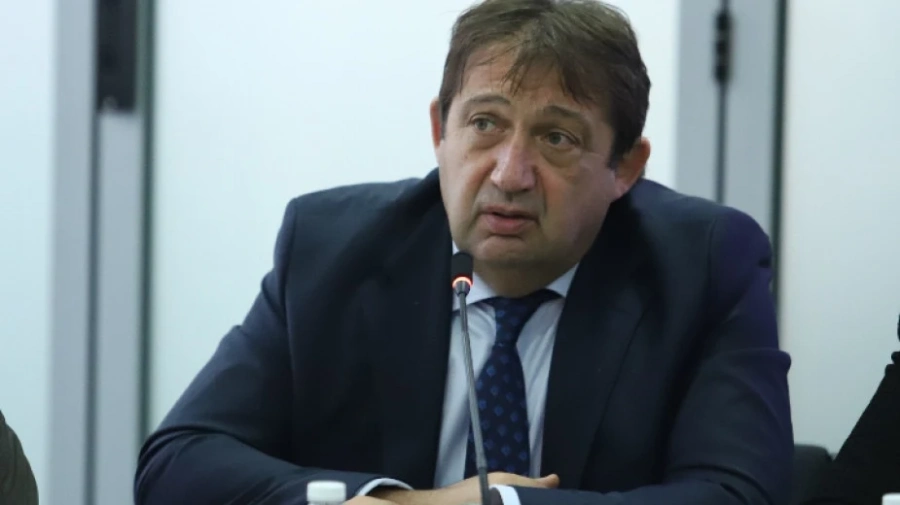 Държавата може да плати само част от дължимите на пътните строители пари