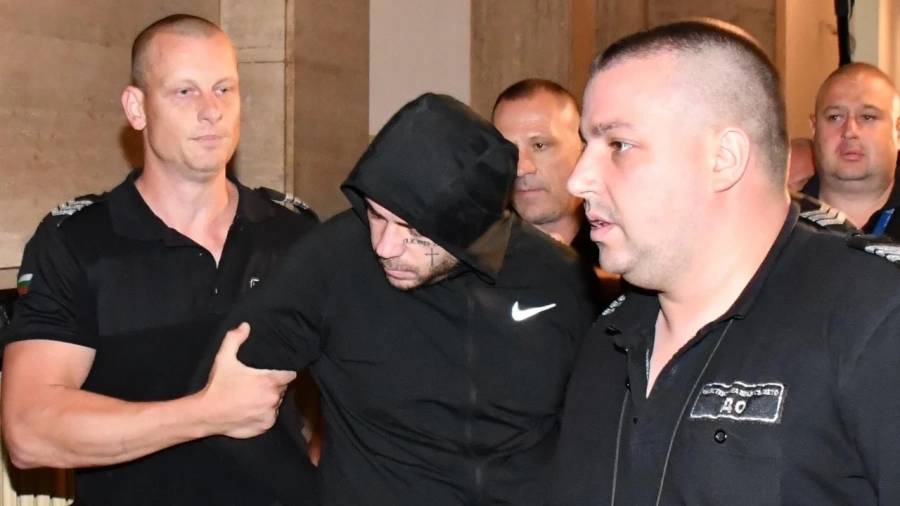 Семерджиев е бил сам в колата по време на катастрофата на бул. Черни връх