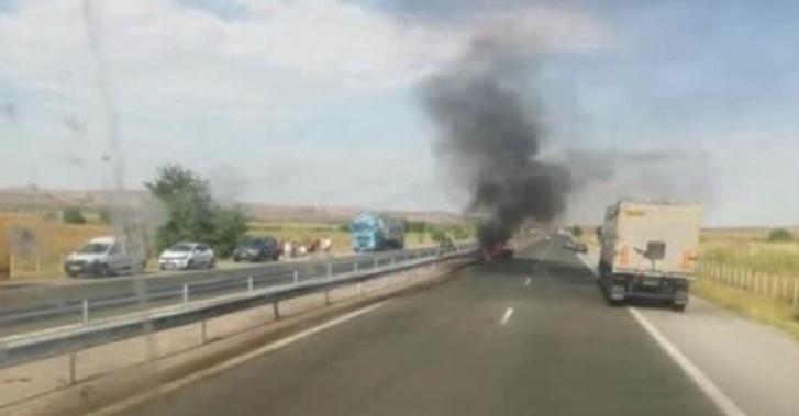 Тежка катастрофа затвори АМ Тракия, има загинало дете