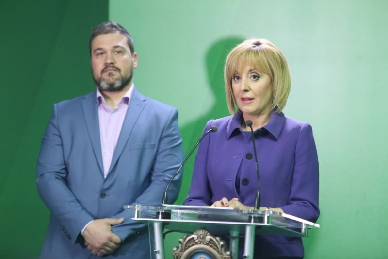 Манолова вкарва данъчния длъжник Никола Вапцаров в листите си