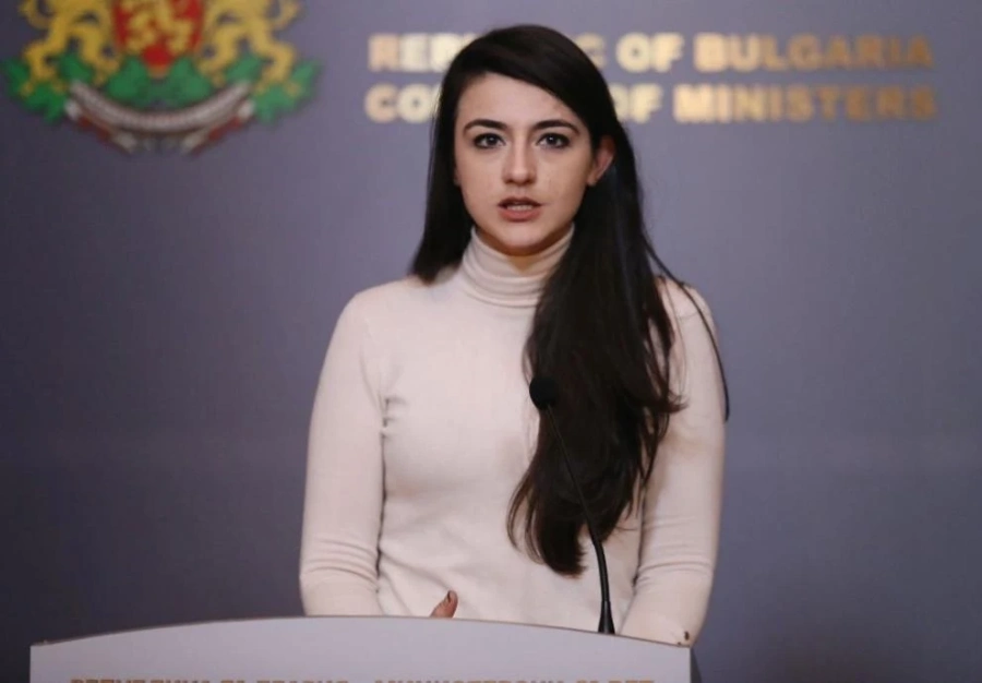 Лена Бориславова обясни защо няма да е в листите на ПП