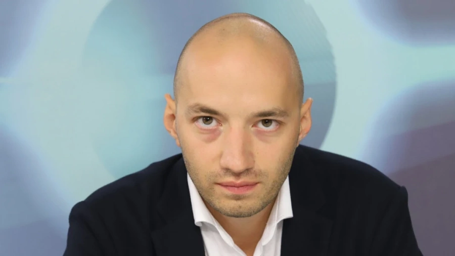 Димитър Ганев: В новото разделение партиите на промяната вече не са в един лагер