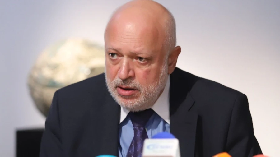 Велислав Минеков обвини кмета на Пловдив от ГЕРБ за съборения тютюнев склад