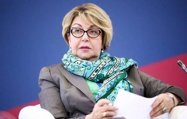Митрофанова зад Радев: Остава да научим чий е този срамен гаф